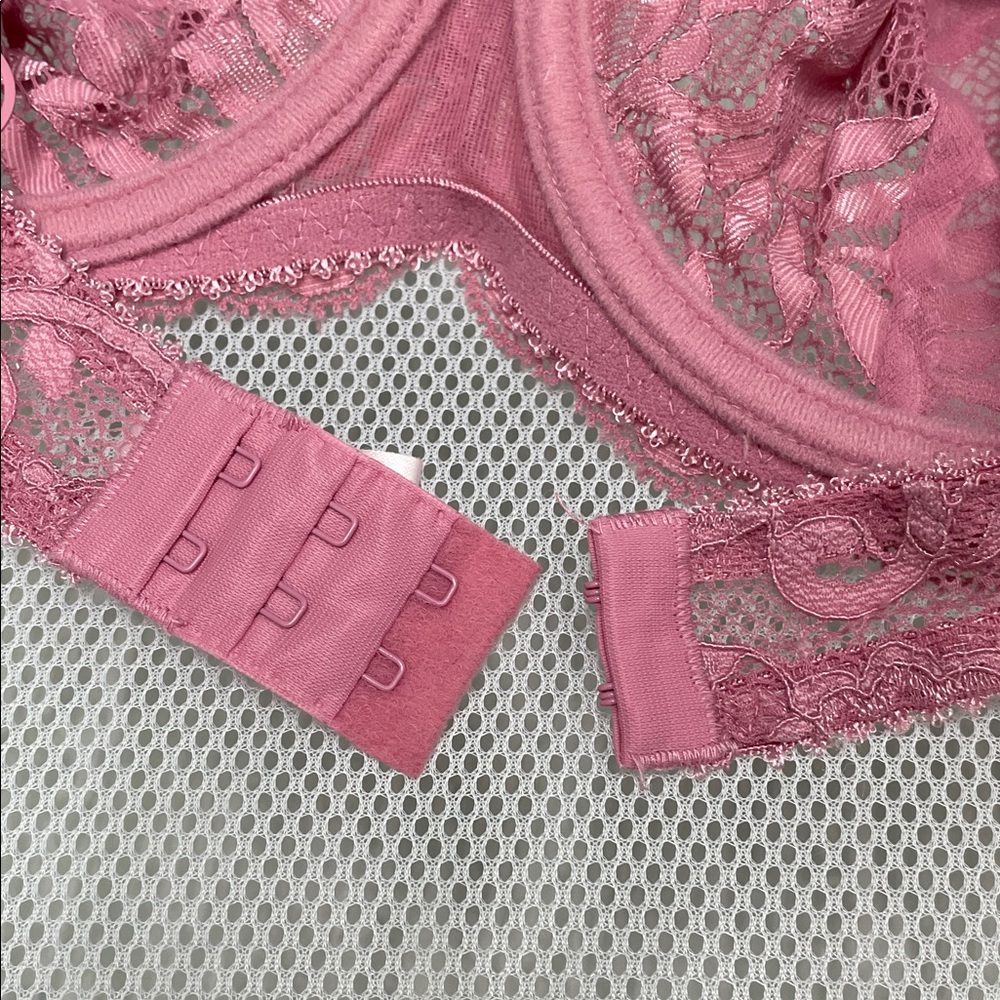 NWOT  Hanky Panky Rose Pink Lace Underwire Bra with Nude Lace Bandeau - Picture 4 of 9